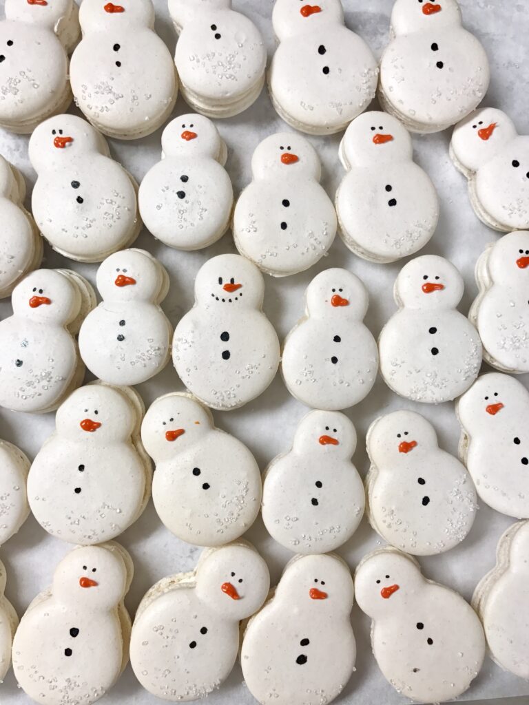 snowman macarons