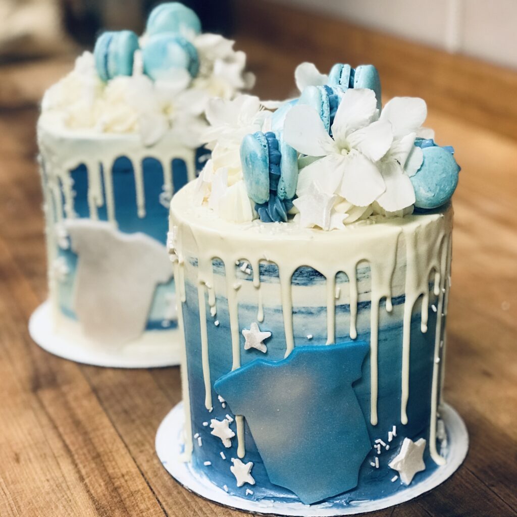 mini buttercream cake