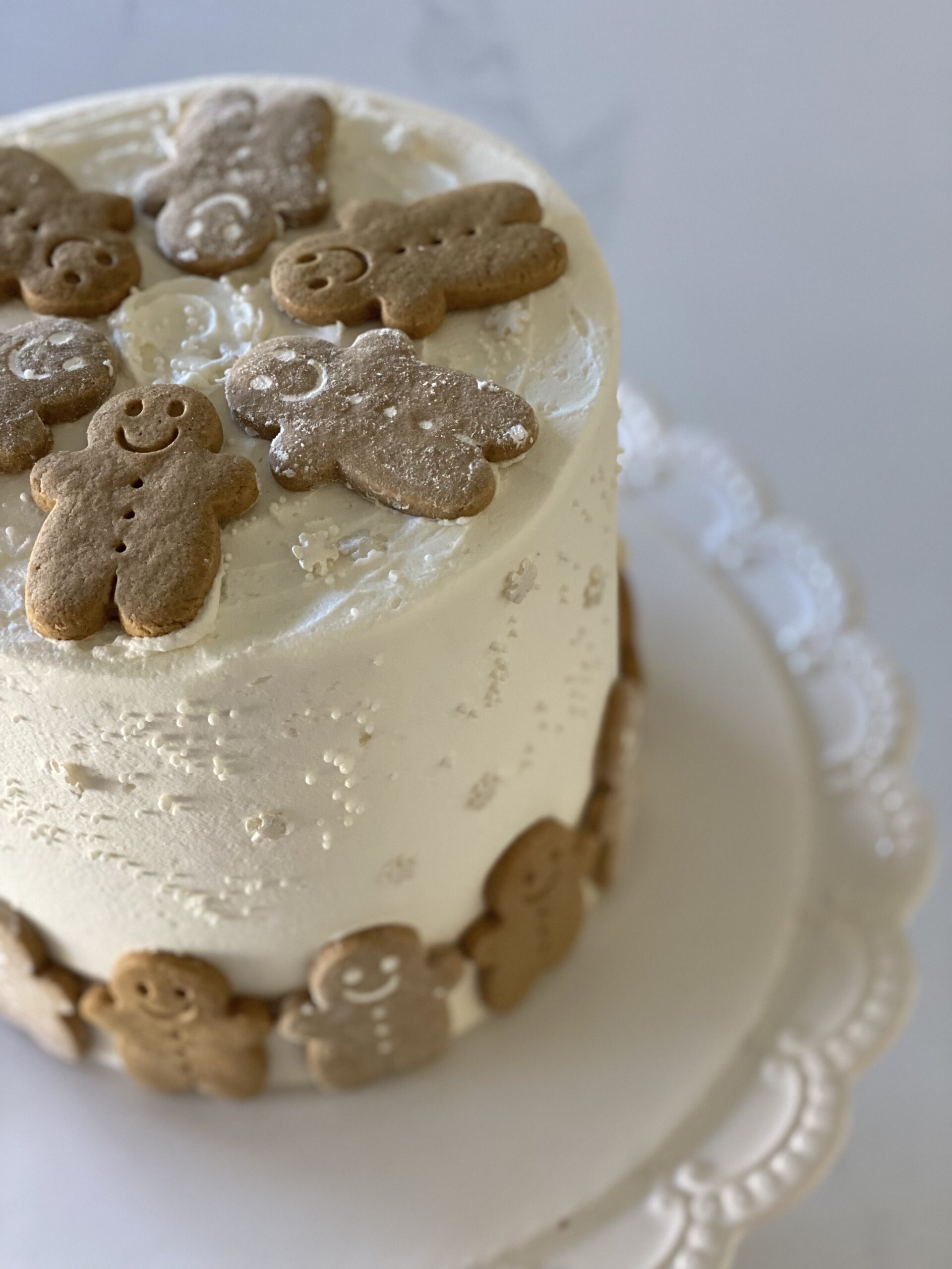 gingerbread cookie cake